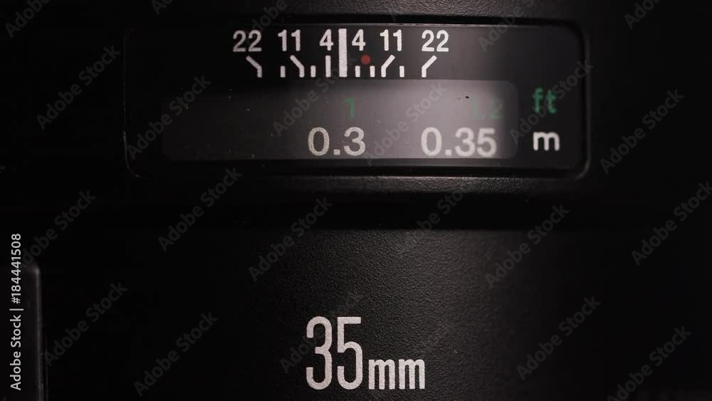 35mm Camera lens focus distance meter searching for right distance