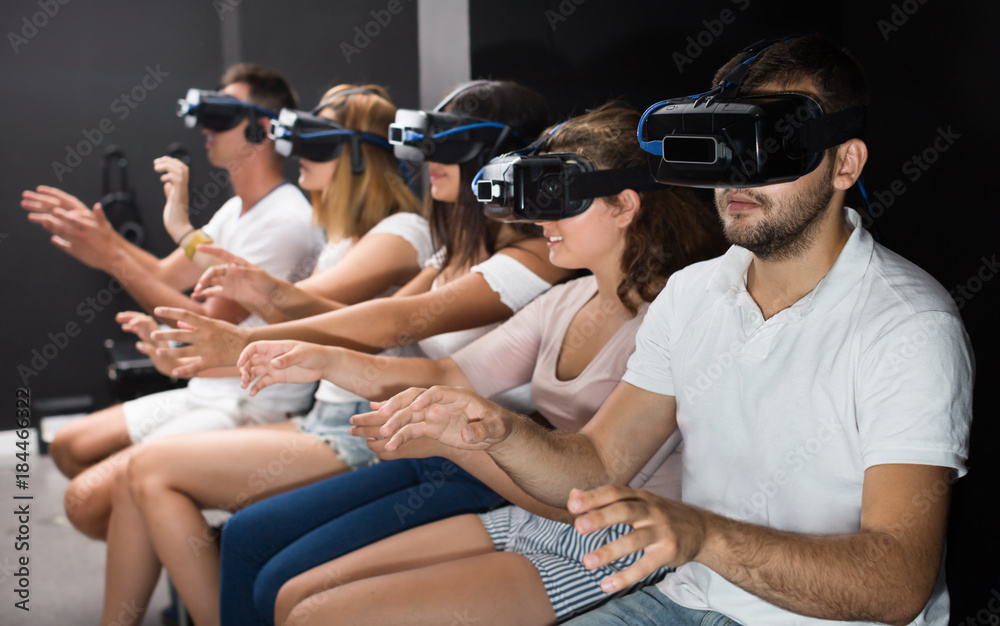 Obraz premium People having fun with vr headset goggles