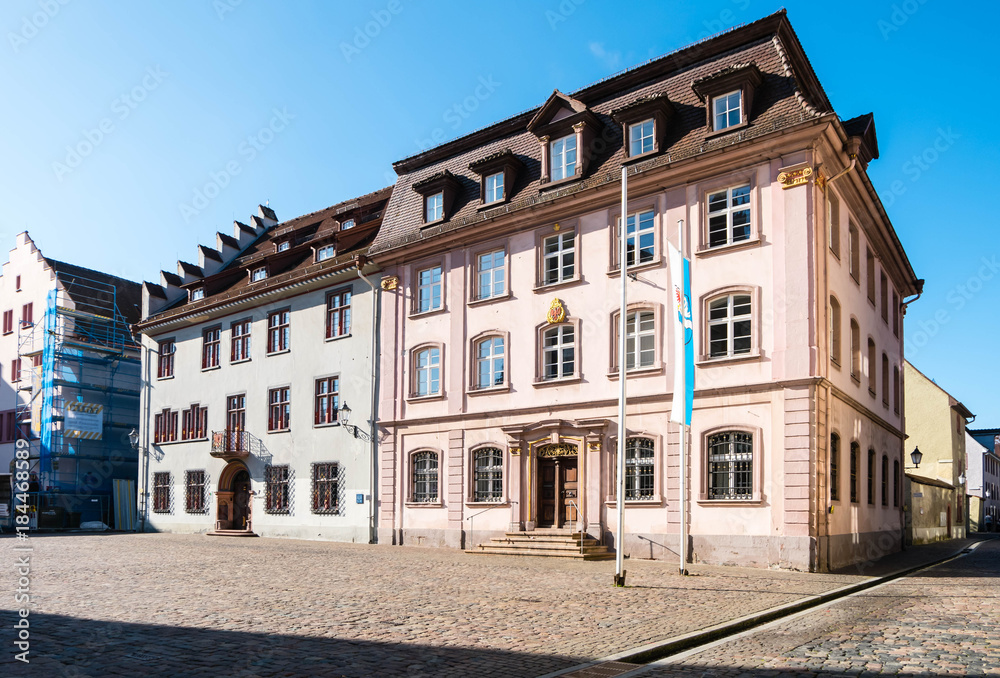 Altes und neues Rathaus in Villigen