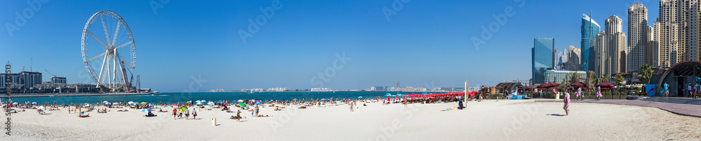 Panorama New public beach - Jumeirah Beach Residence JBR  with a 2 km promenade in Dubai