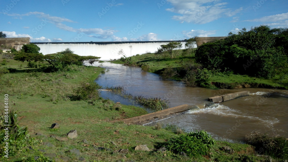 Obraz premium Two Rivers' dam in Eldoret, Kenya