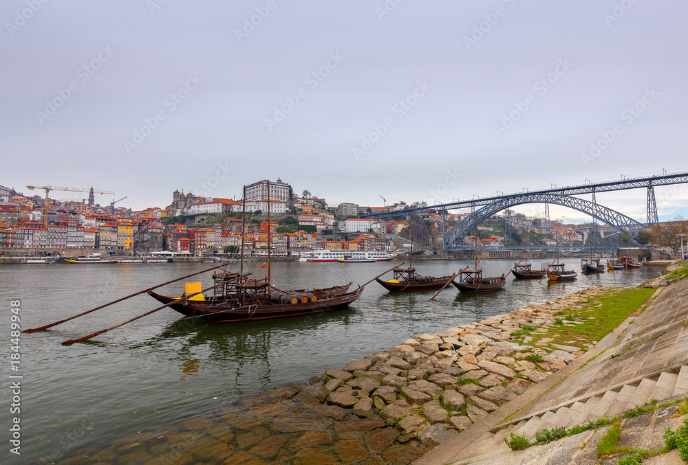 Porto. Traditional boats for wine transportation.