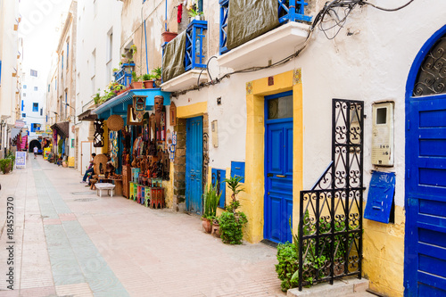 Fototapeta Naklejka Na Ścianę i Meble -  colorful streets of essaouira maritime town, morocco