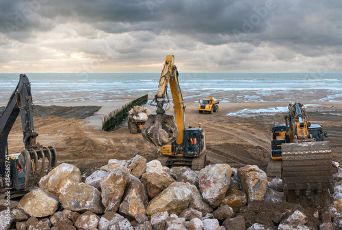 action et travail en équipe sur le chantier photo