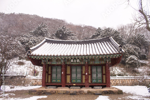 Wallpaper Mural Beautiful winter landscape Torontodigital.ca