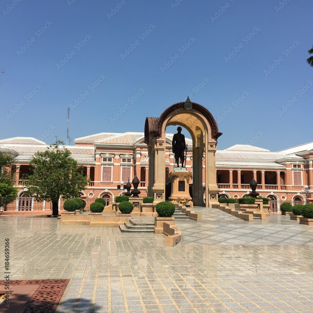 Obraz premium Clean Courtyard