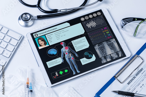 Obraz na płótnie Electronic medical record concept.
