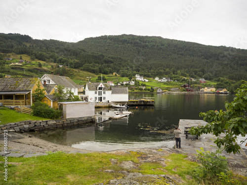 Precioso paisaje bucólico en los fiordos noruegos, Herand,  con reflejos en el agua . Vacaciones de verano en Noruega 2017 photo