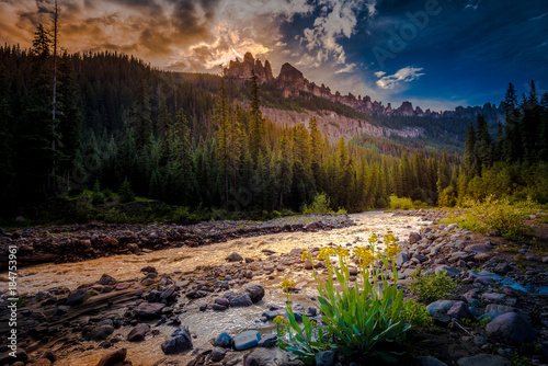 Canvas Print Cimarron River San Juan mountains