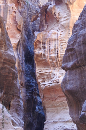 Die Sandsteinschlucht von Petra in Jordanien