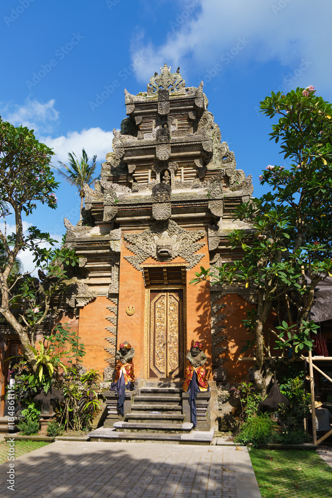 バリ ウブド王宮 門 BALI Ubud royal palace  gate