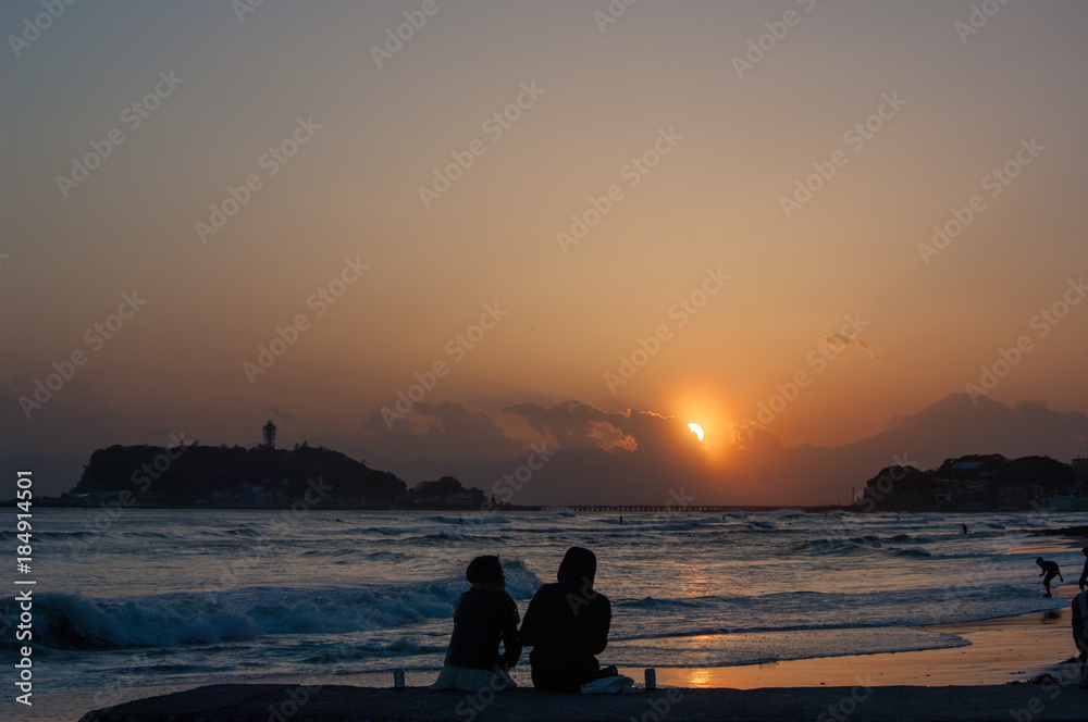 Fototapeta premium 江の島と夕陽