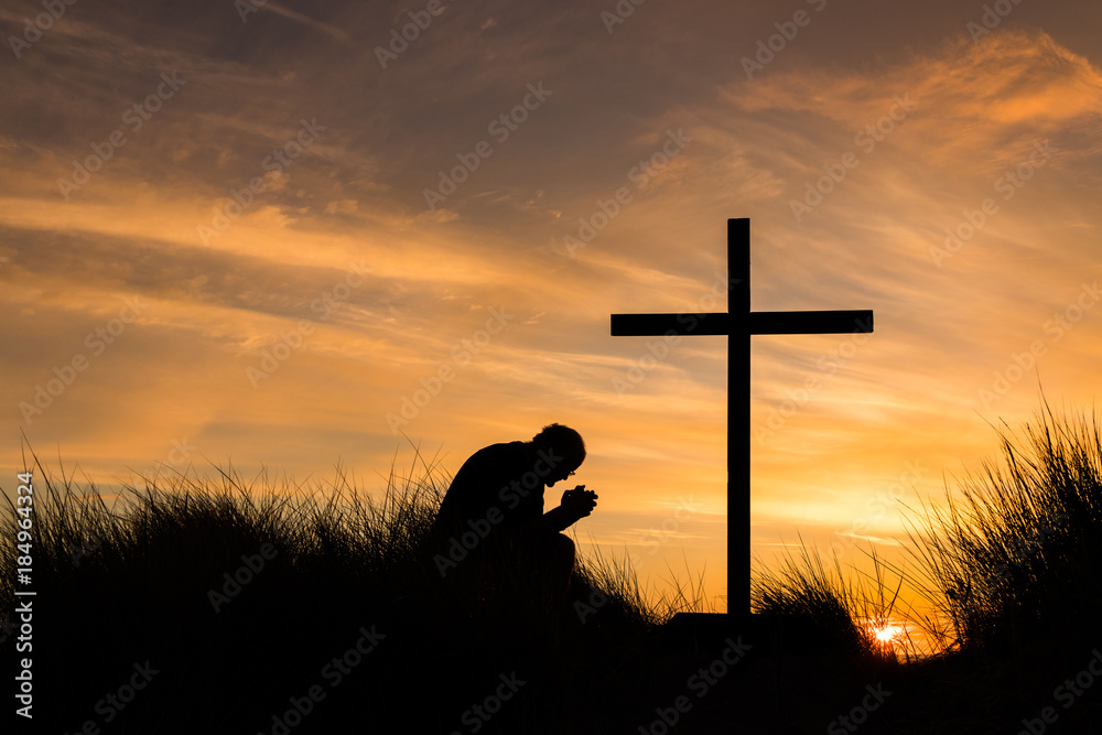 In Prayer Cross Sunset - obrazy, fototapety, plakaty 
