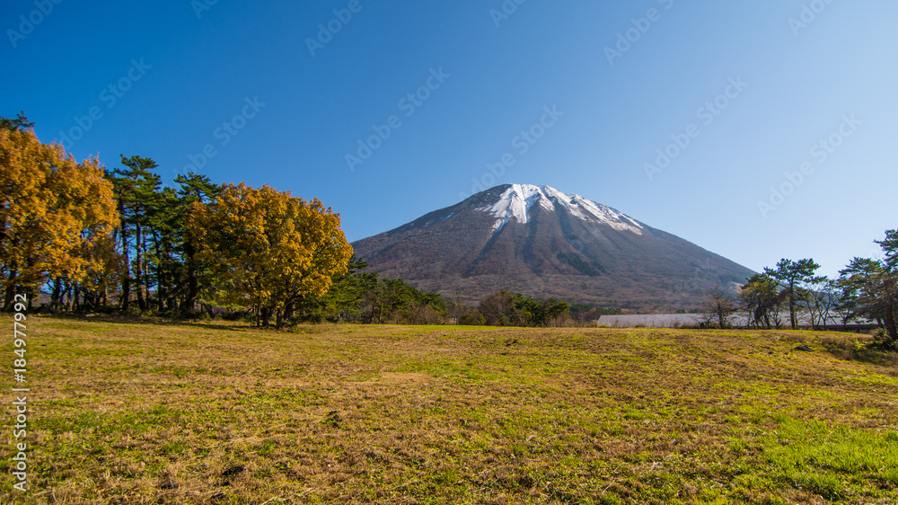 日本、鳥取県、大山、伯耆富士、冬、絶景 日本、鳥取県、大山、伯耆富士、冬、絶景