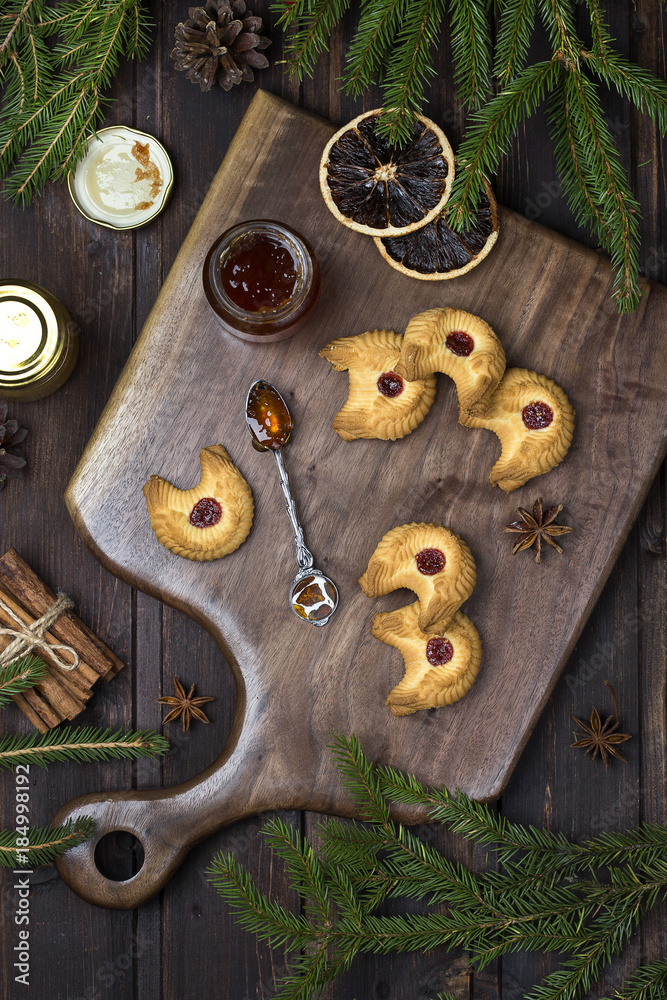 Fototapeta premium shortbread cookies with jam