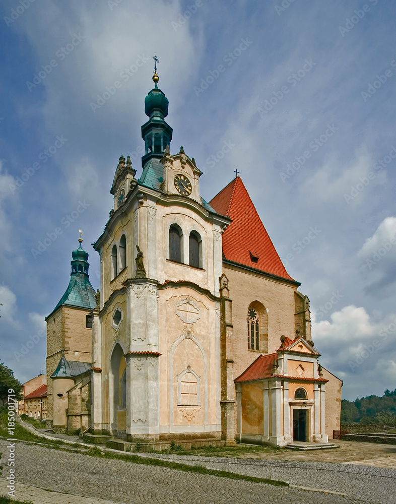  Zlutice church 01