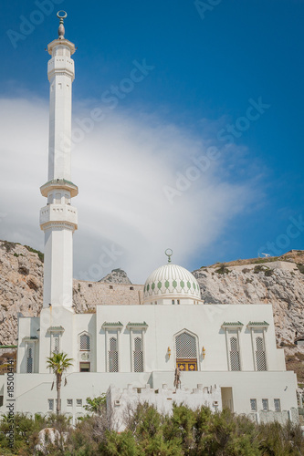 Obraz na płótnie Europa Point Mosque Ibrahim-al-Ibrahim in Gibraltar w salonie