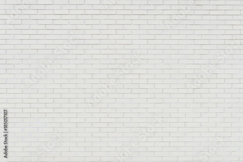 白いレンガの壁
