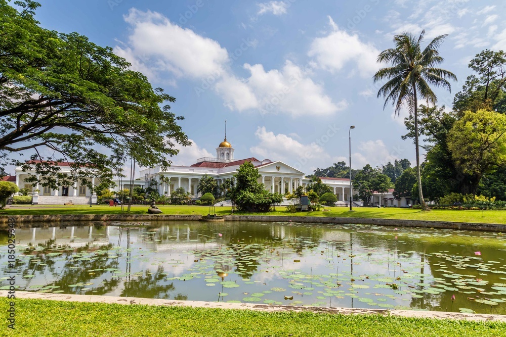 Fototapeta premium Presidential Palace of the Republic of Indonesia in Bogor, West Java, Indonesia