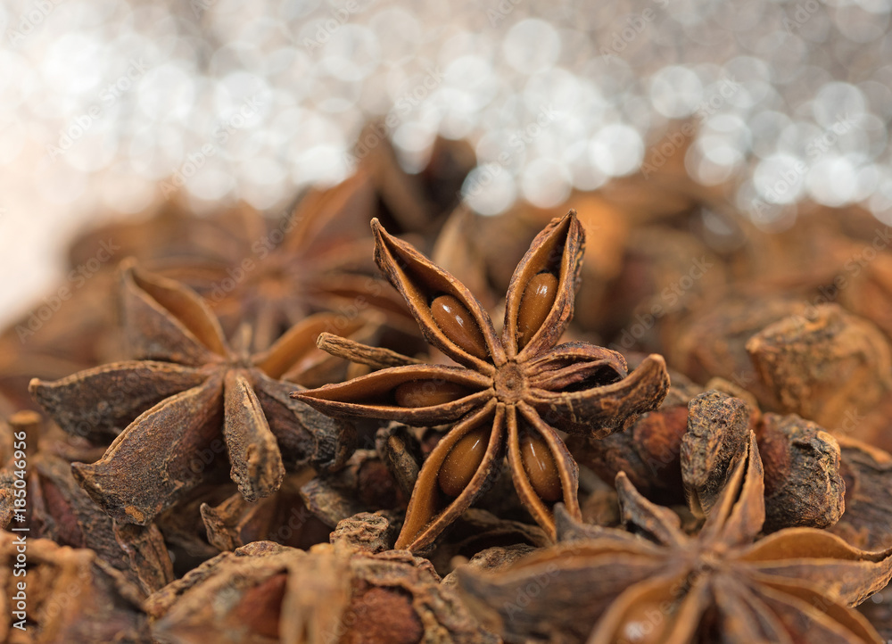 Echter Sternanis, Illicium verum Echter Sternanis, Illicium verum