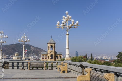 Blick auf die Sameba Kathedrale in Georgien  © Max.T