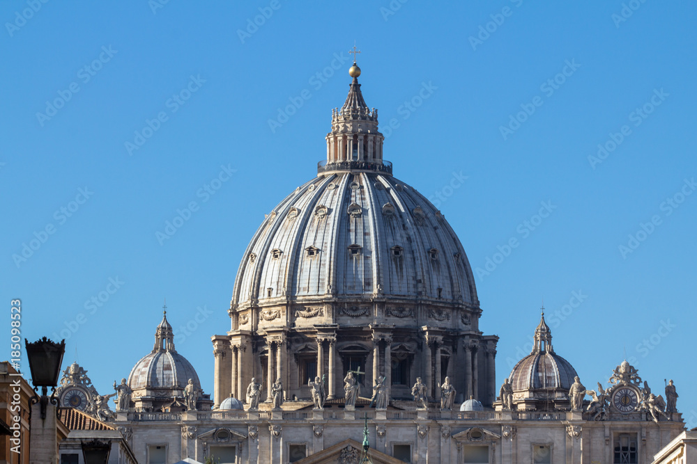 Obraz premium St. Peter's Basilica, Vatican City, Italy.