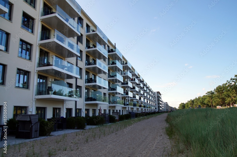 Das ehemalige KdF-Seebad Prora wird umgebaut. Es entstehen Eigentums- und Ferienwohnungen. Das ehemalige KdF-Seebad Prora wird umgebaut. Es entstehen Eigentums- und Ferienwohnungen.