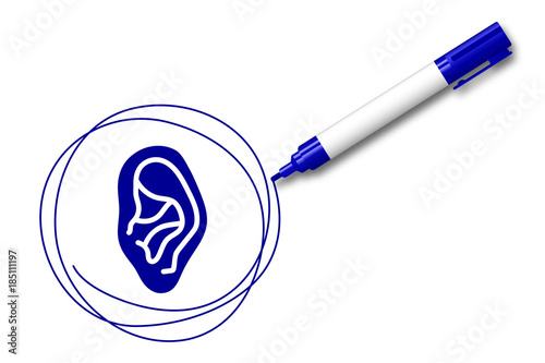 blauer Filzstift kreist ein Ohr