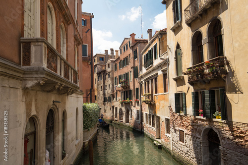 Venice / small canal and historial architecture © Rochu_2008