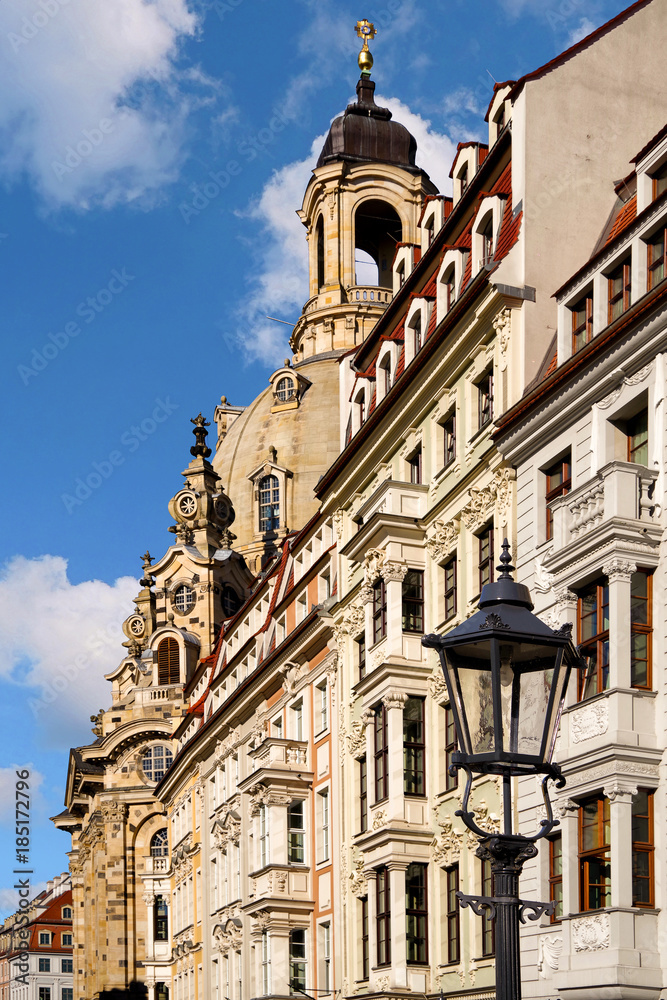 Dresdner Altstadt mit wunderschönen Hausfassaden