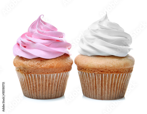 Photo Delicious cupcakes on white background