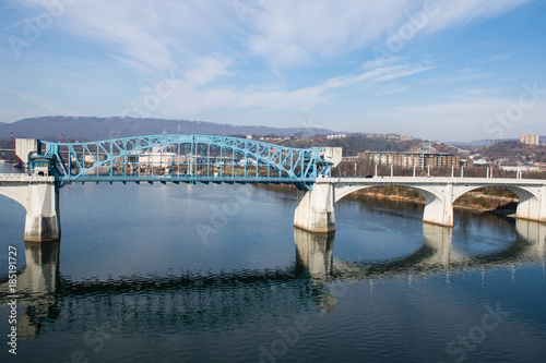 Wallpaper Mural Bridge over the Tennessee River in Chattanooga, Tennessee Torontodigital.ca