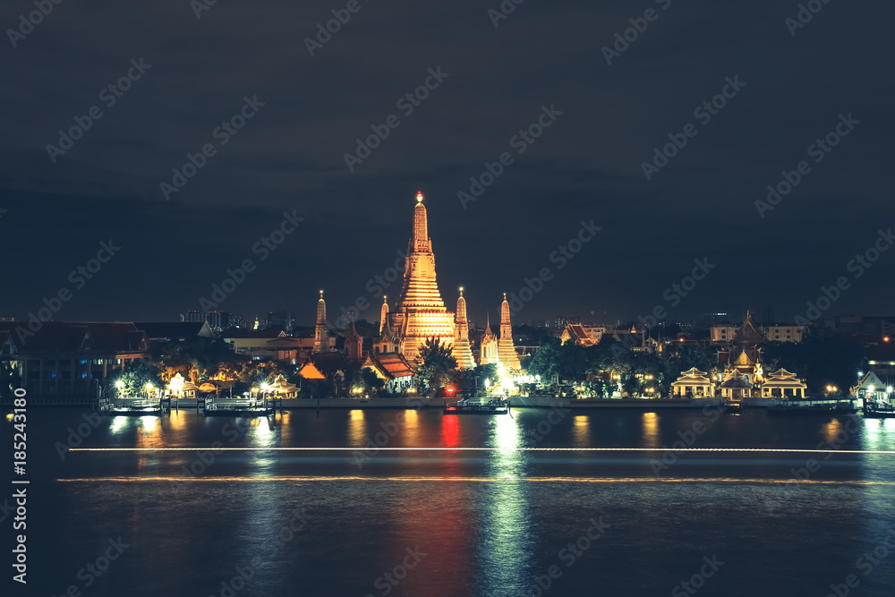 Wat Arun Temple at twilight in bangkok, Thailand