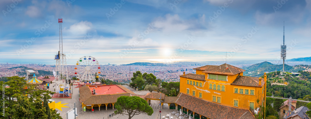 Naklejka premium Barcelona city panorama view from Tibidabo Mountain
