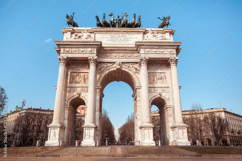 Obraz premium Historical marble arch Arco della Pace, Sempione square, Milan, Lombardy, Italy