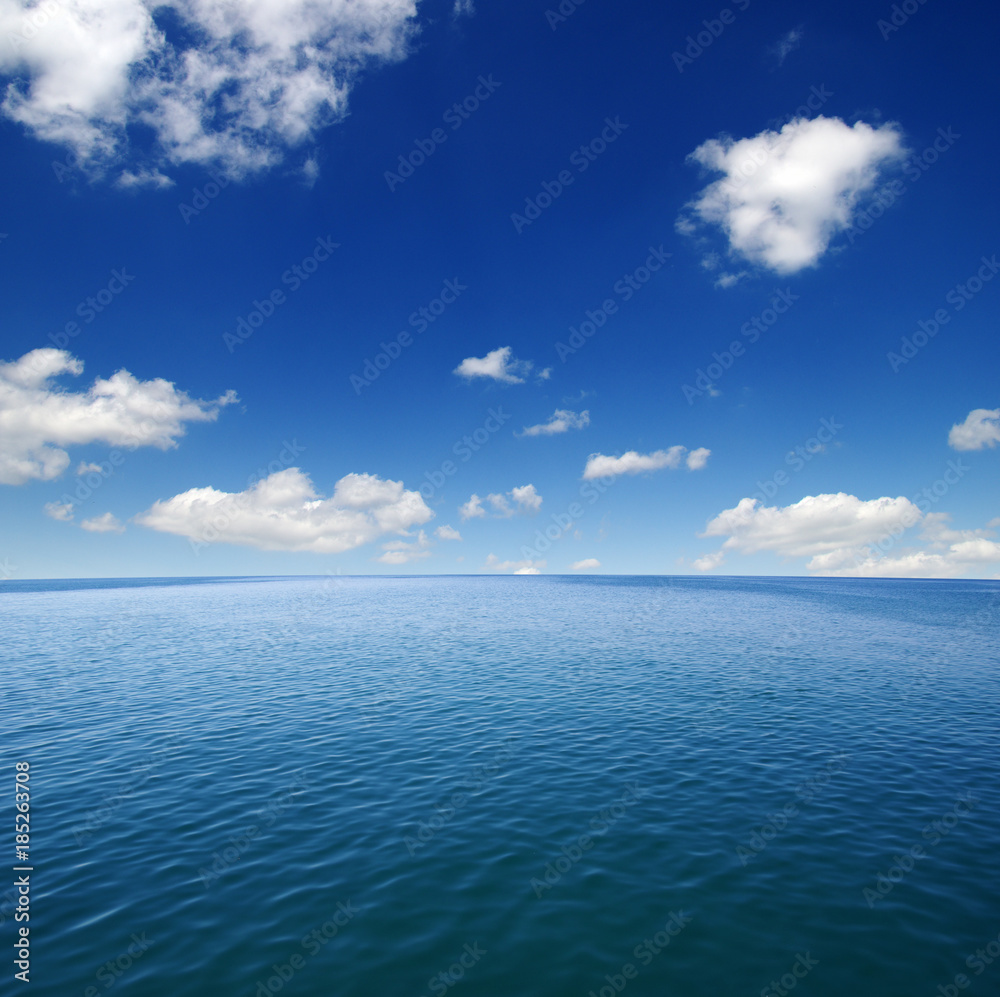 Obraz premium Blue sea water surface