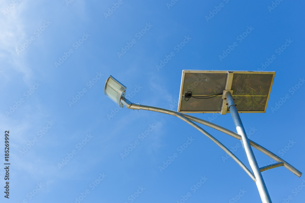 Solar photovoltaic powered street lamp