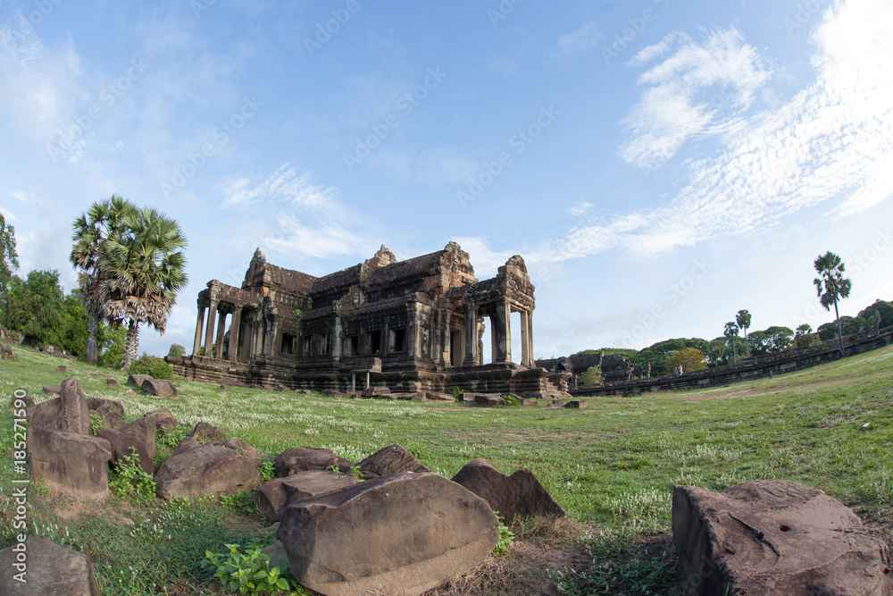 Traces of the Khmer civilization
Traces of the Khmer civilization