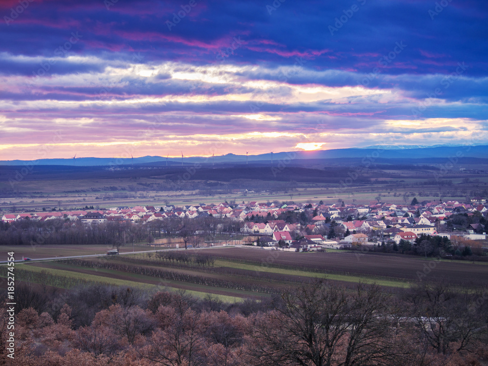 St.Margarethen im Burgenland bei Sonnenuntergang