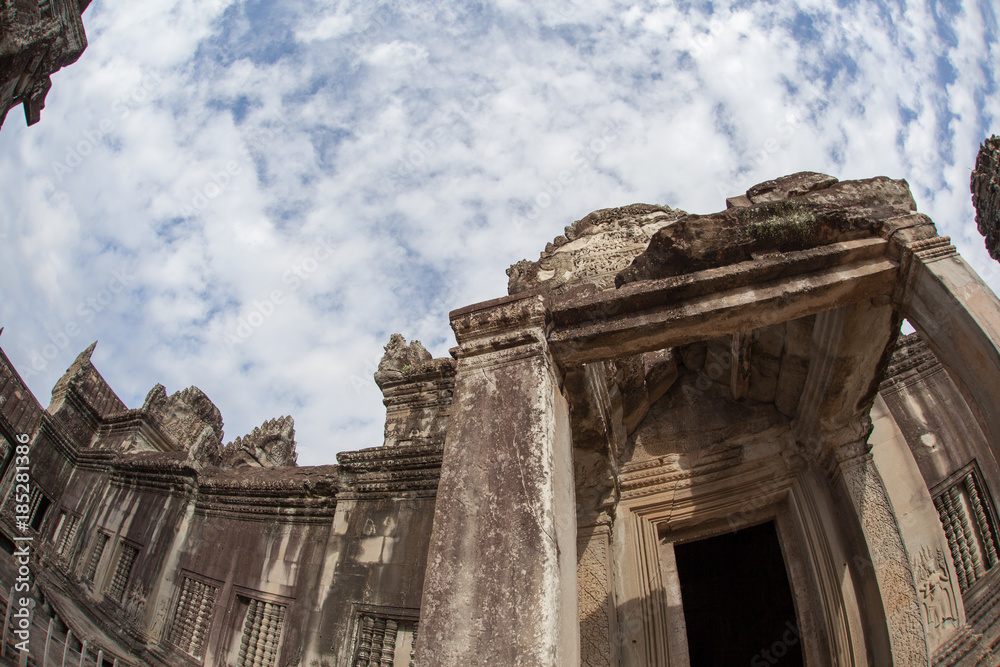 Fototapeta premium Traces of the Khmer civilization 
