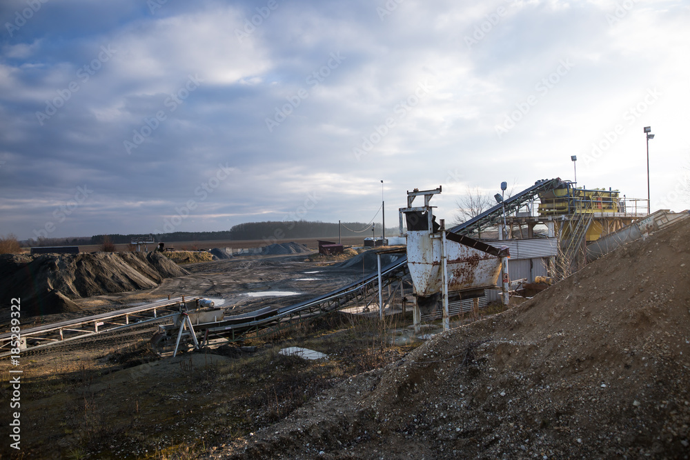 Sand mining with sand replenishment system, sorting sand