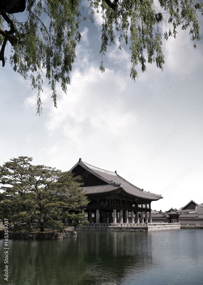 Fototapeta premium 한국의 전통 고궁