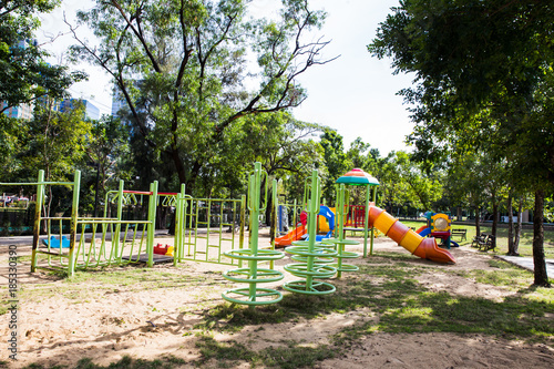 Obraz na płótnie Colorful playground in city park w salonie