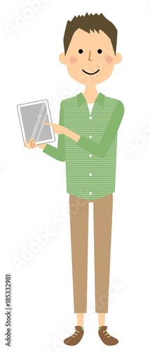 若い男性　パパ　タブレット