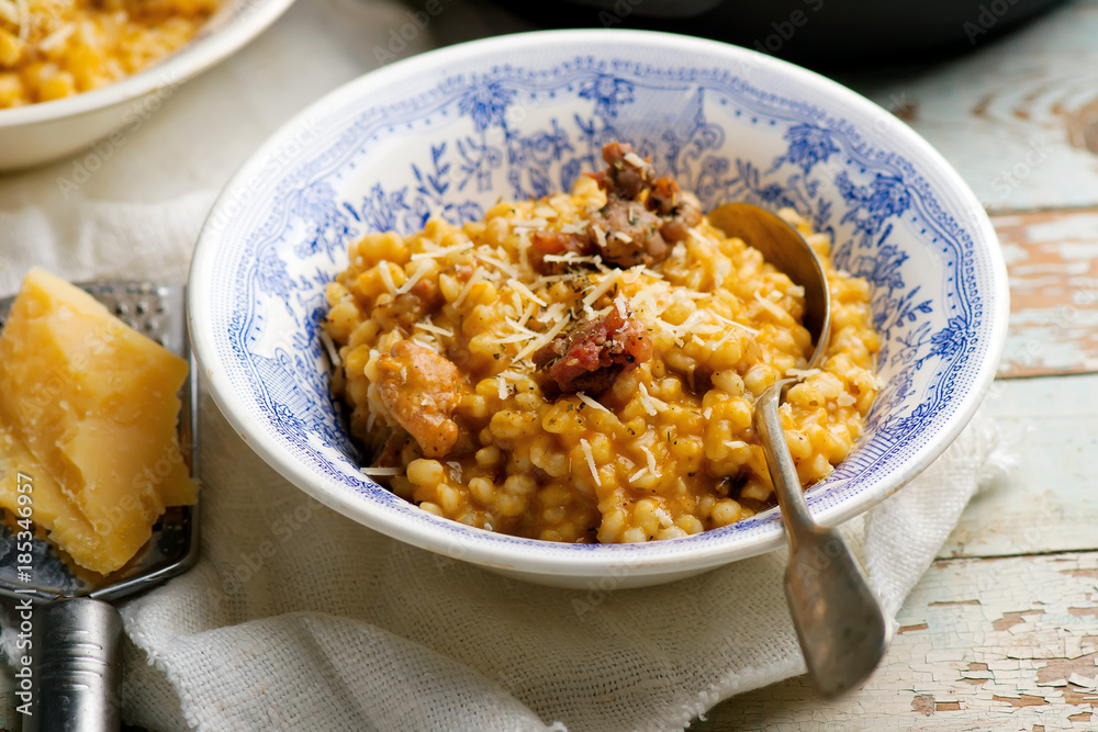 CREAMY PUMPKIN BARLEY WITH SAUSAGE CREAMY PUMPKIN BARLEY WITH SAUSAGE