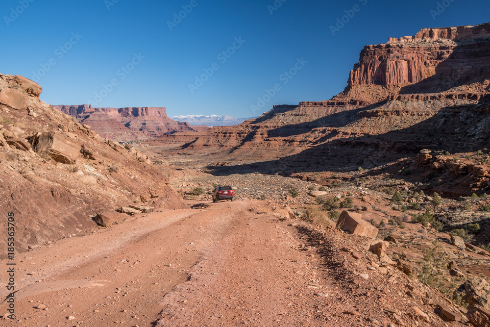 distant 4x4 shafer trail moab utah adventure