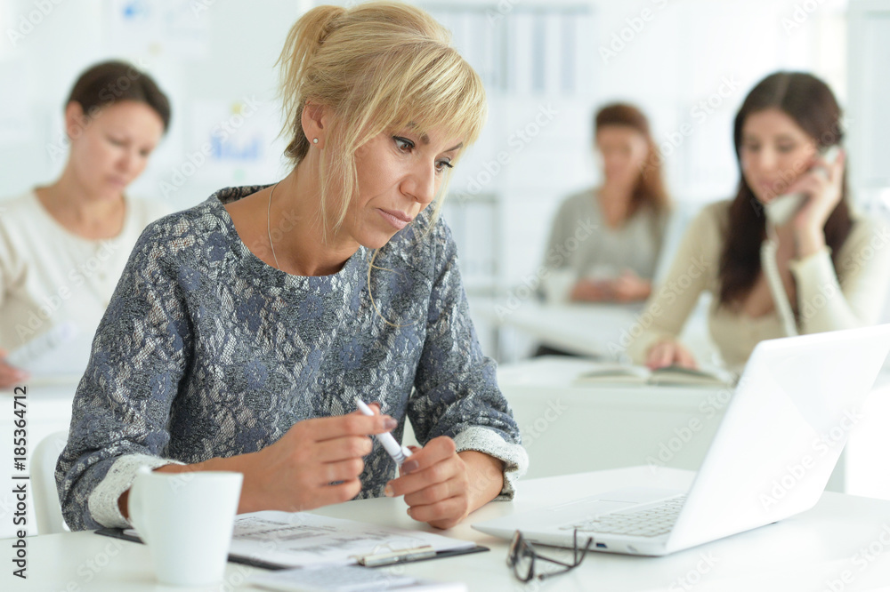 women working in office women working in office