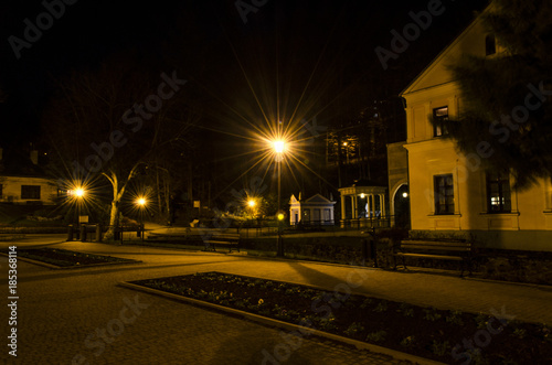 miasto nocą  © wedrownik52
