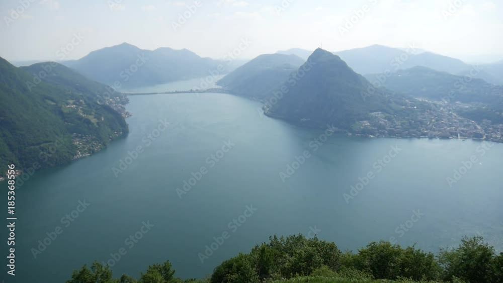 Panorama del lago di Lugano Panorama del lago di Lugano