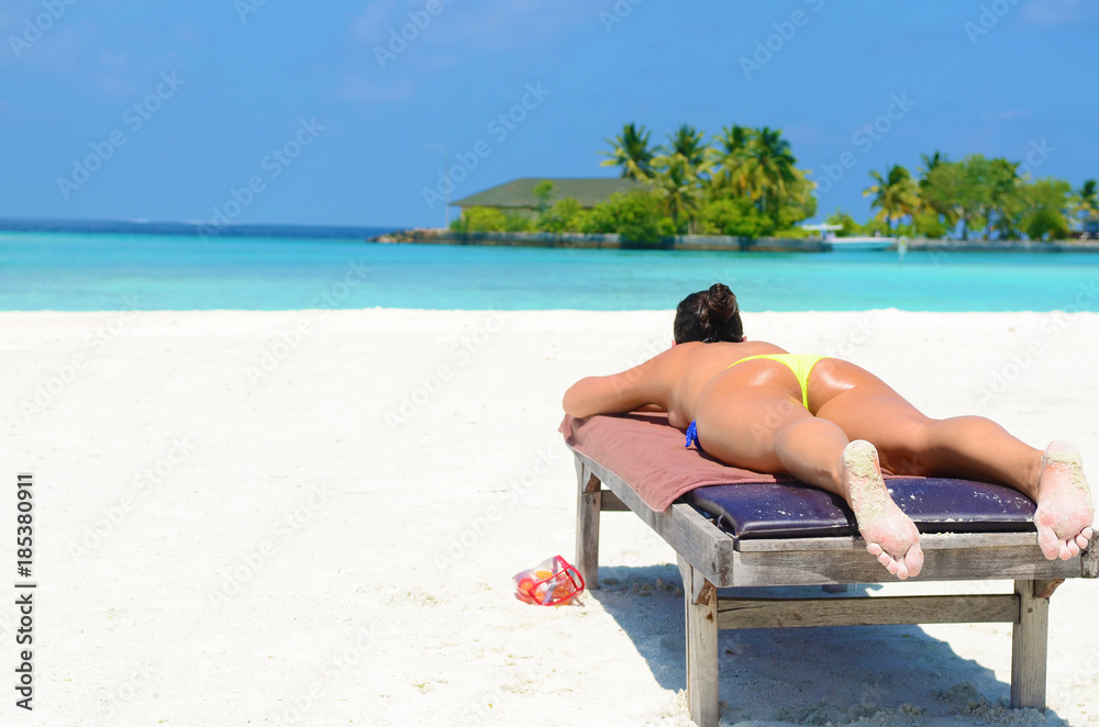 tropical beach Maldives - obrazy, fototapety, plakaty 